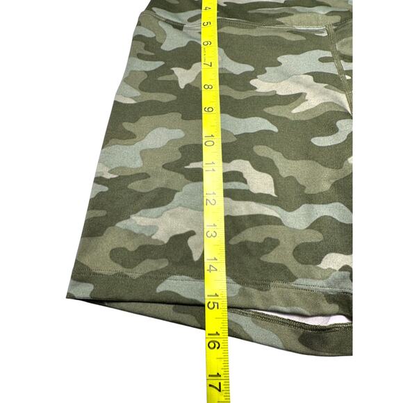 Pink Victoria Secret Green Camo High-waisted Athletic Shorts Size Medium - Picture 4 of 8
